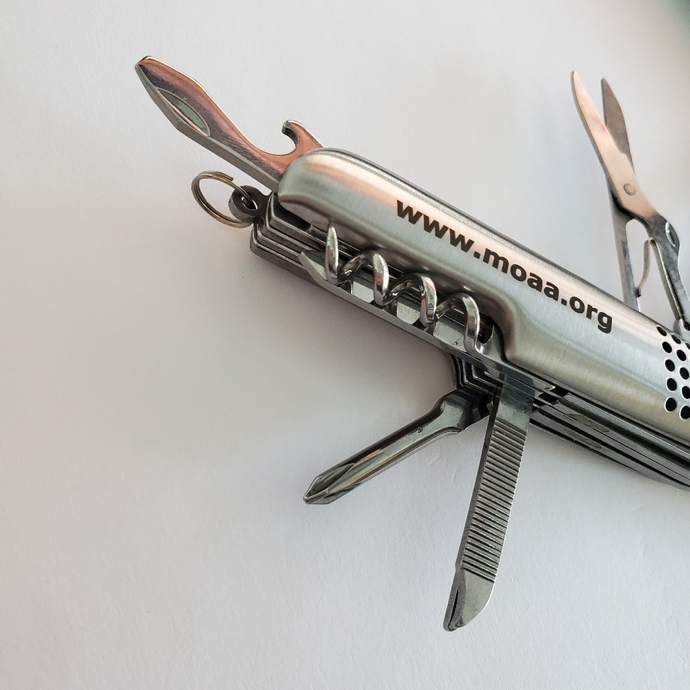 Pocket Utility Tool 12+ function - Picture 8 of 13